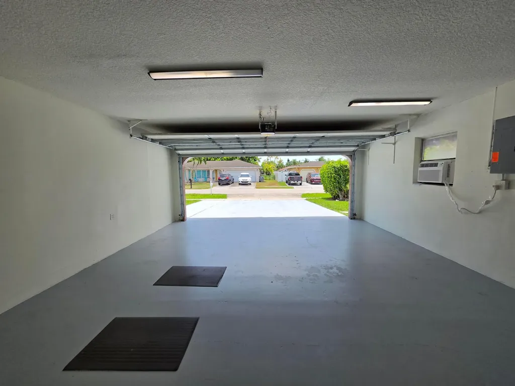 4911 Ataman Boca Raton FL 33428