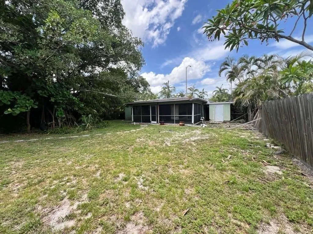 1732 NE 15th Avenue Fort Lauderdale FL 33305