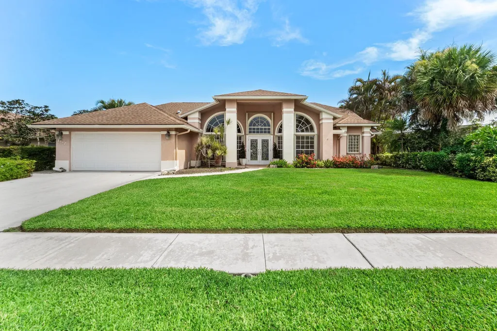 157 Monterey Way Royal Palm Beach FL 33411