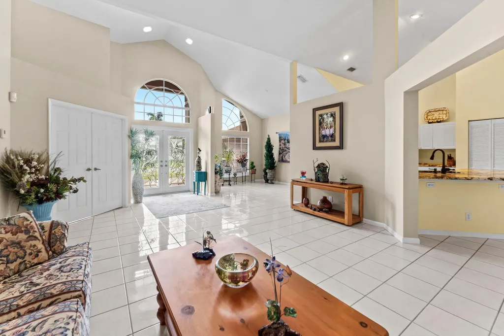 157 Monterey Way Royal Palm Beach FL 33411