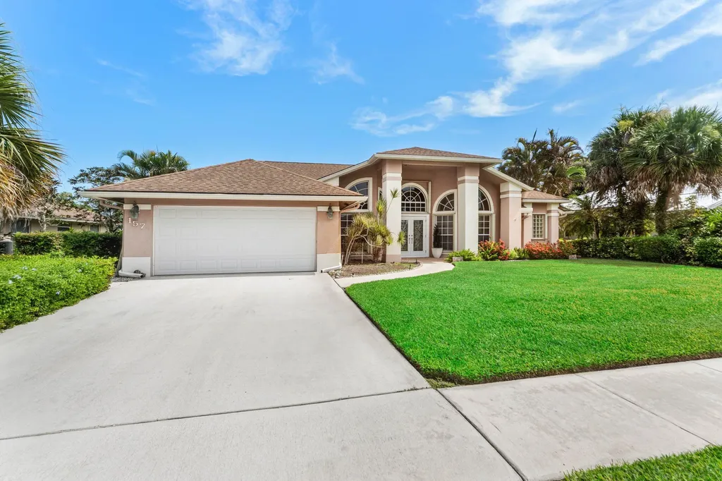 157 Monterey Way Royal Palm Beach FL 33411