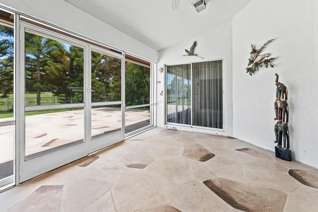 157 Monterey Way Royal Palm Beach FL 33411