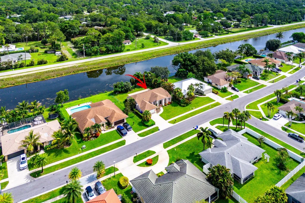 157 Monterey Way Royal Palm Beach FL 33411