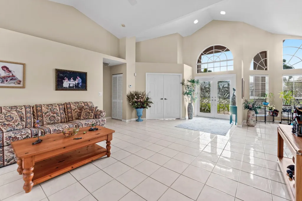 157 Monterey Way Royal Palm Beach FL 33411