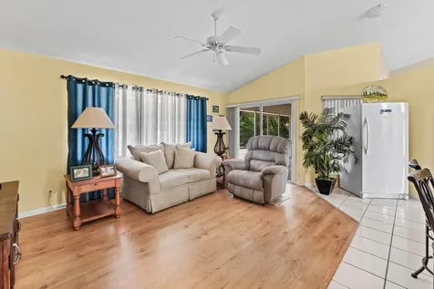 157 Monterey Way Royal Palm Beach FL 33411