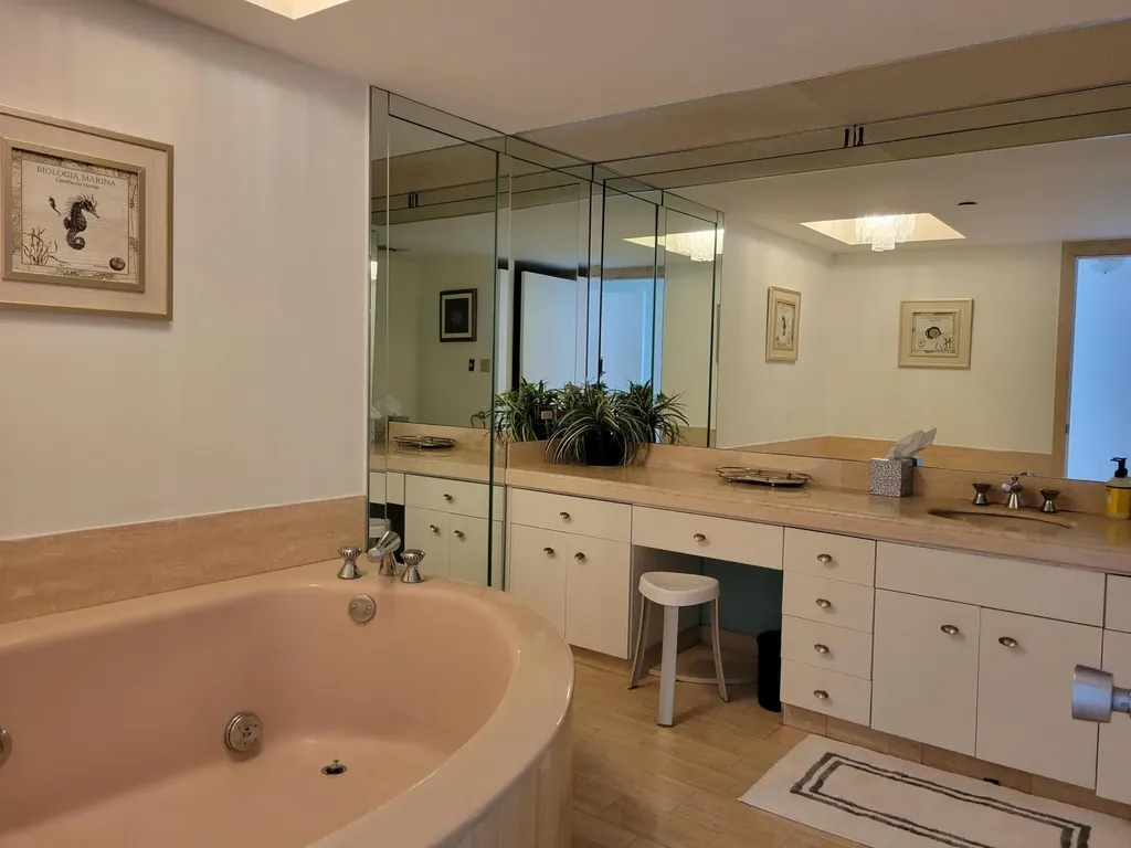 19707 Turnberry Way Aventura FL 33180