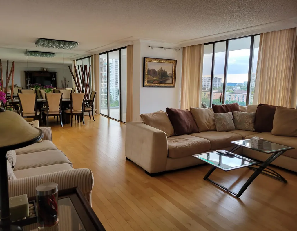 19707 Turnberry Way Aventura FL 33180