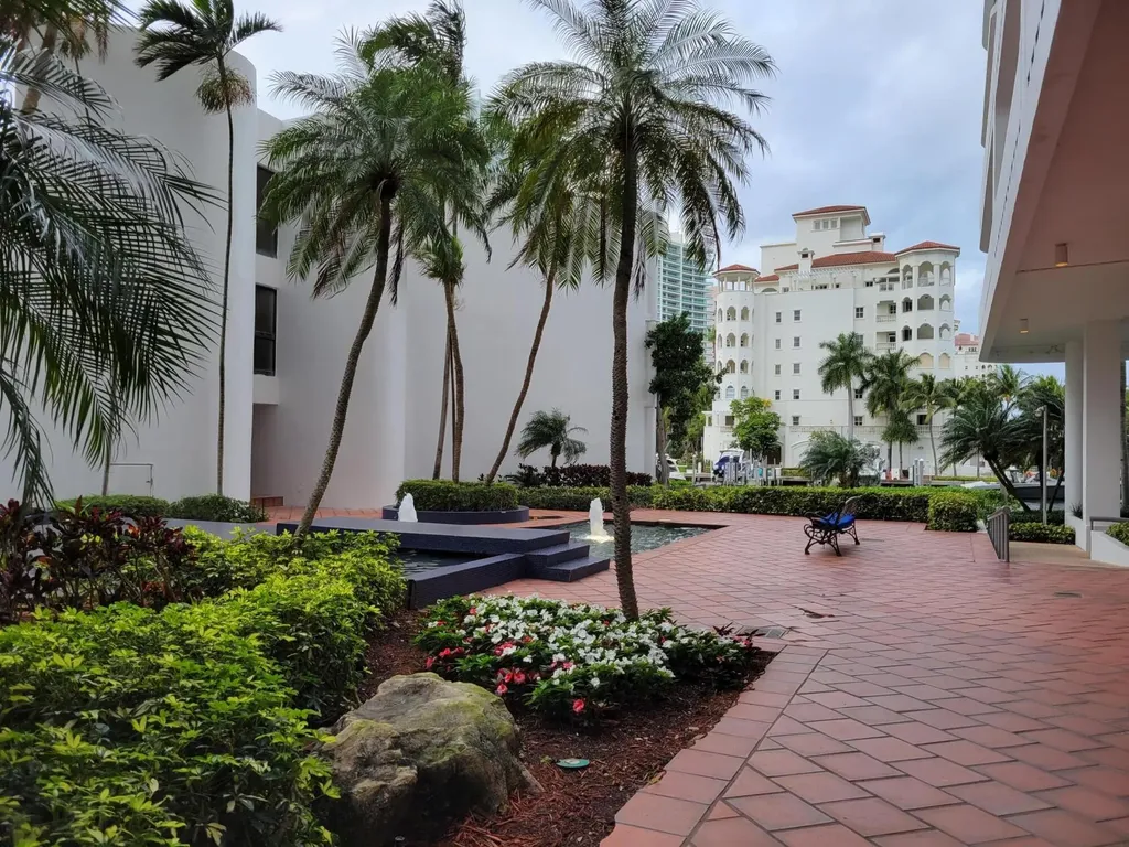 19707 Turnberry Way Aventura FL 33180
