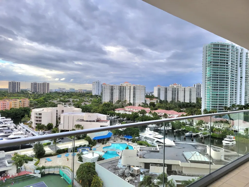 19707 Turnberry Way Aventura FL 33180
