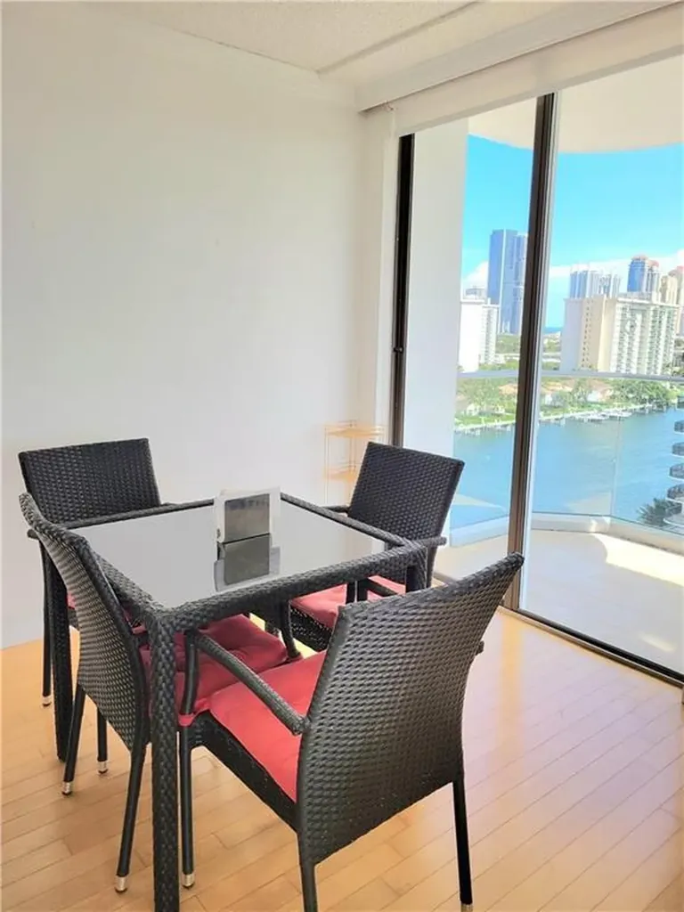 19707 Turnberry Way Aventura FL 33180