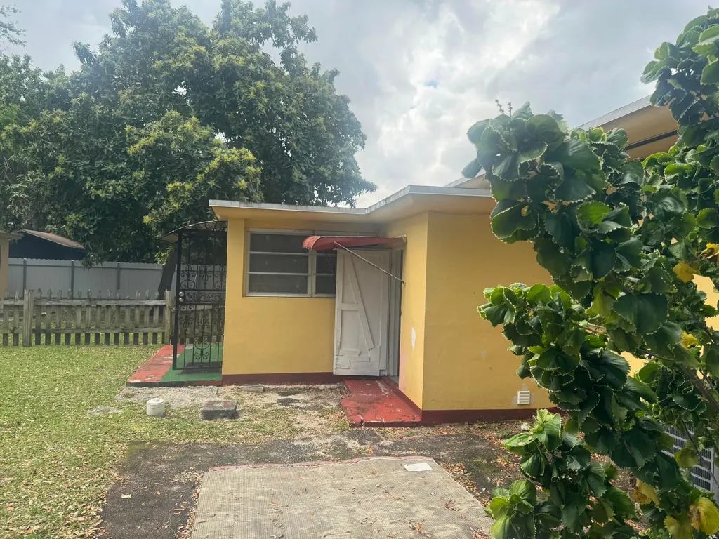 2360 NW 98th Street Miami FL 33147