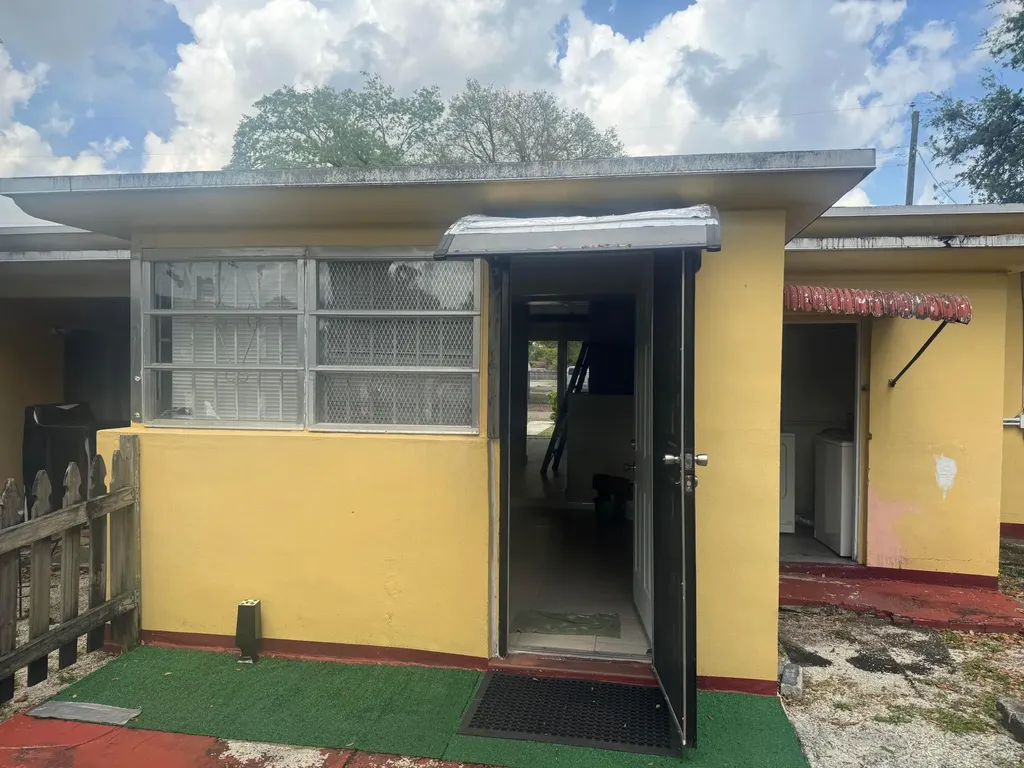 2360 NW 98th Street Miami FL 33147