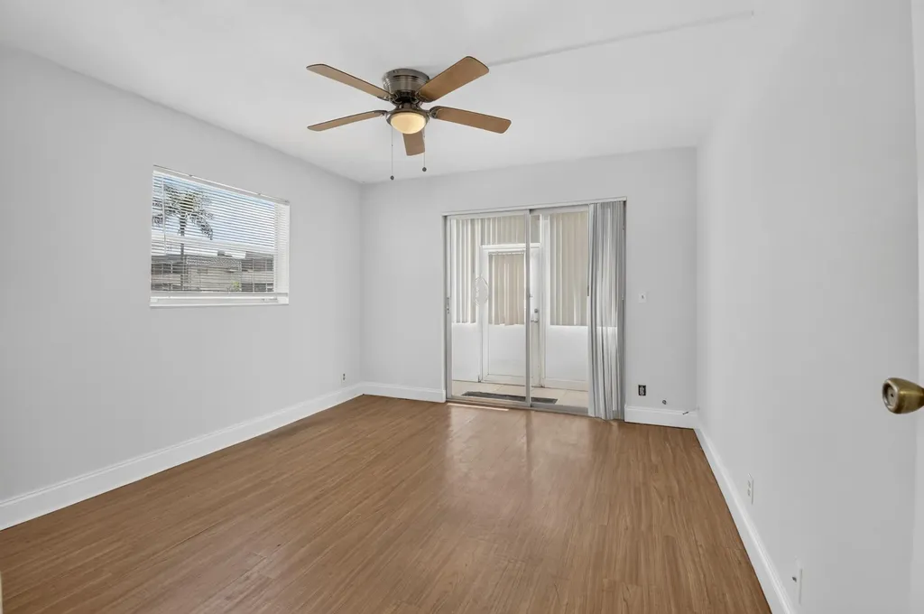 449 Monaco J Delray Beach FL 33446