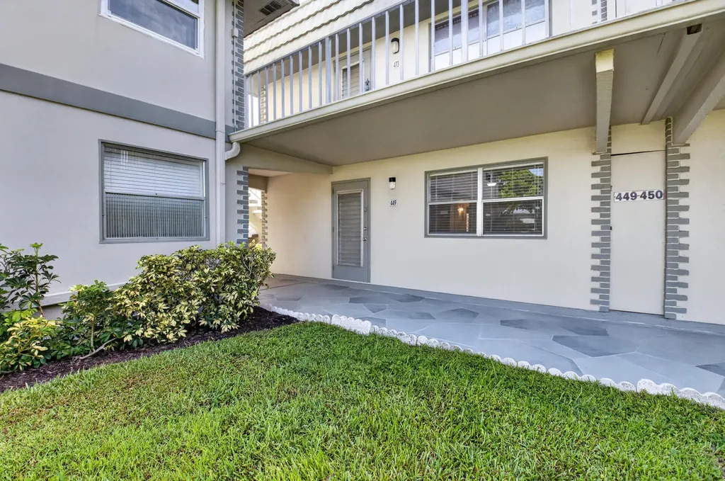 449 Monaco J Delray Beach FL 33446