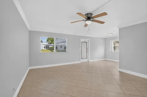 449 Monaco J Delray Beach FL 33446