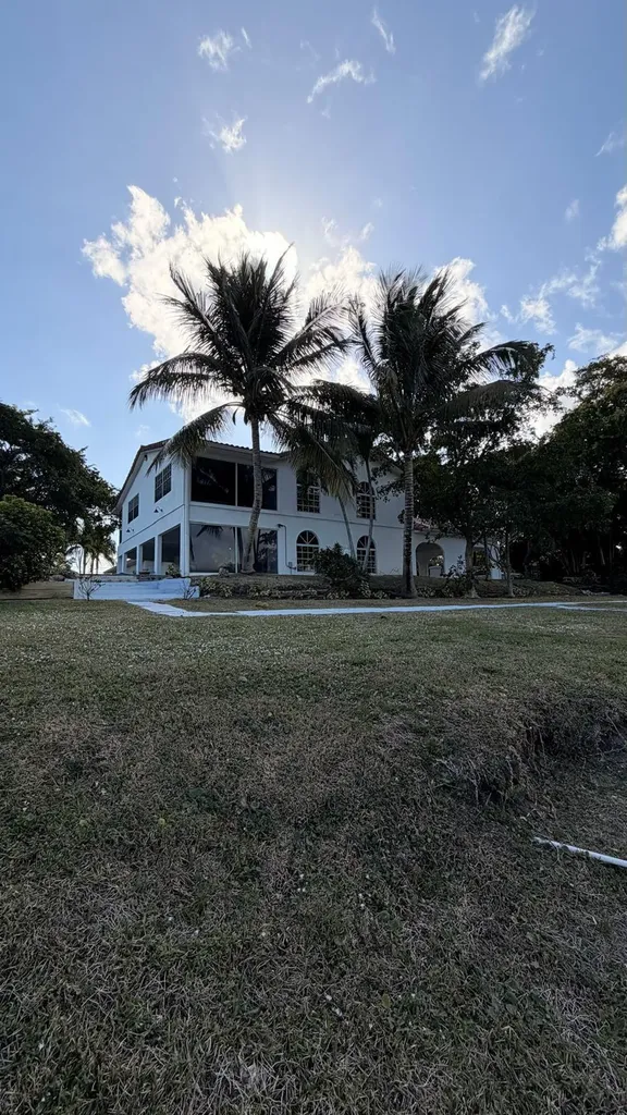 2614 Amherst Lane Lake Worth Beach FL 33460