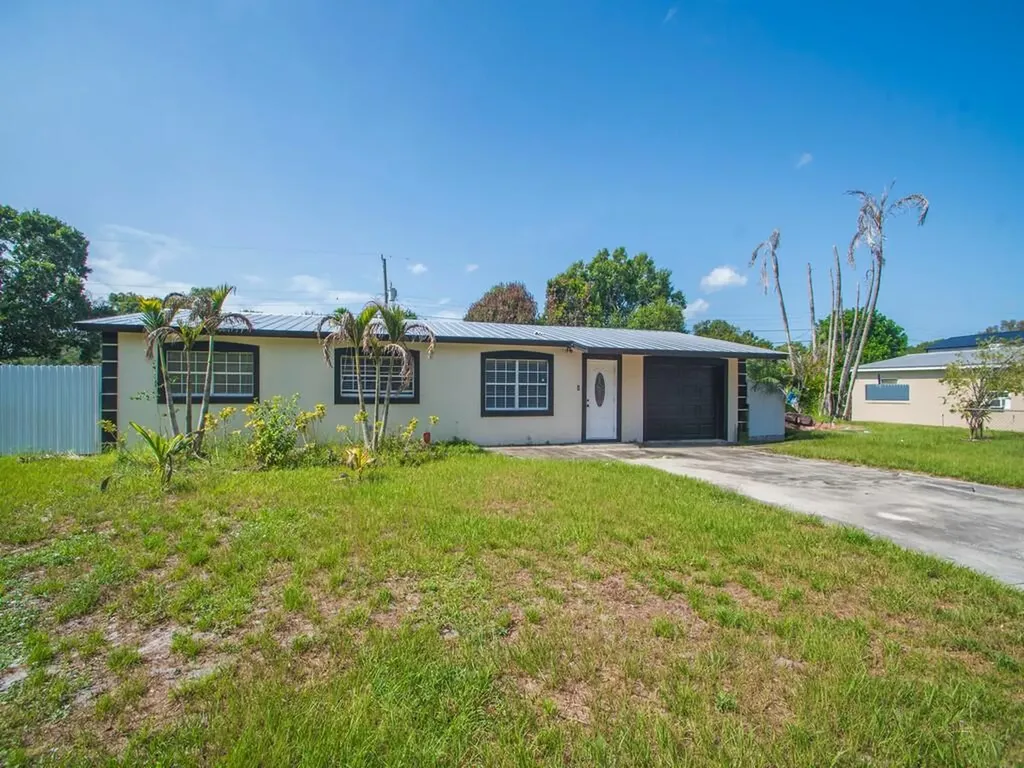 355 Johnston Street Fort Pierce FL 34982