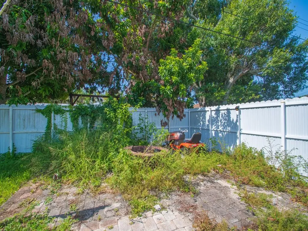 355 Johnston Street Fort Pierce FL 34982