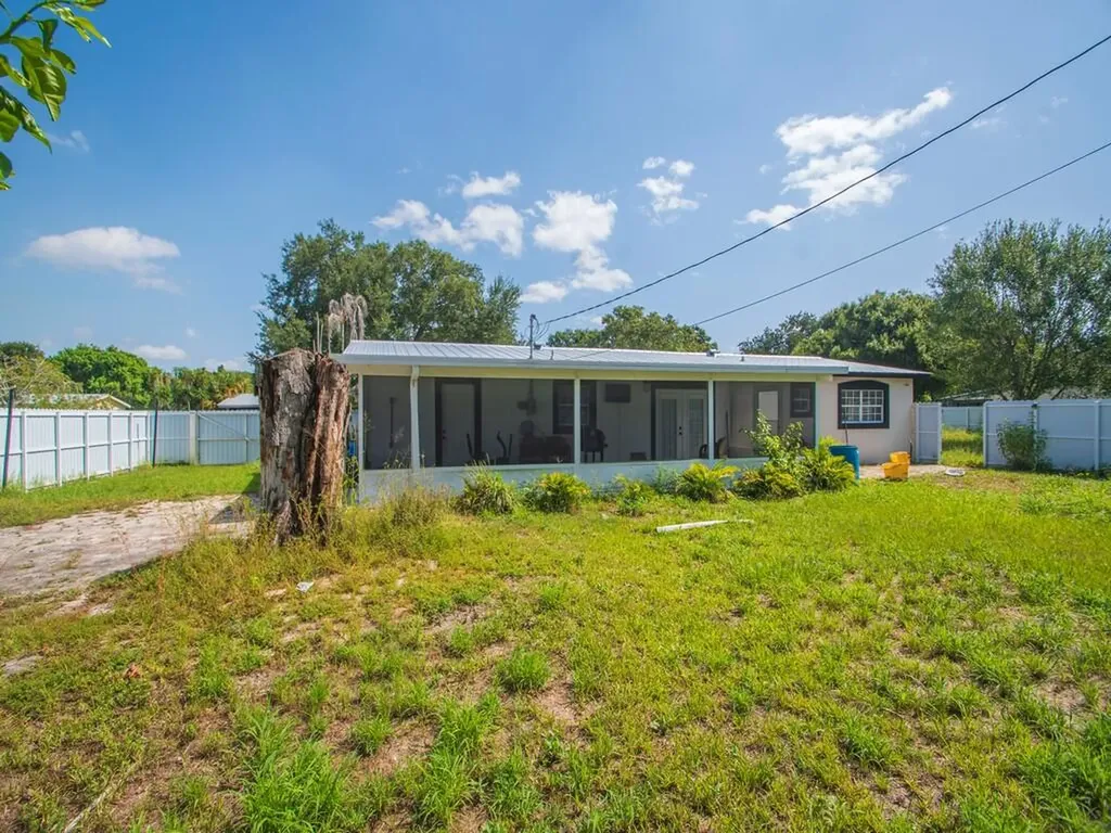 355 Johnston Street Fort Pierce FL 34982