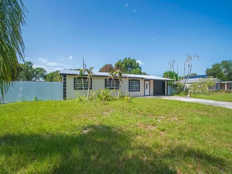 355 Johnston Street Fort Pierce FL 34982