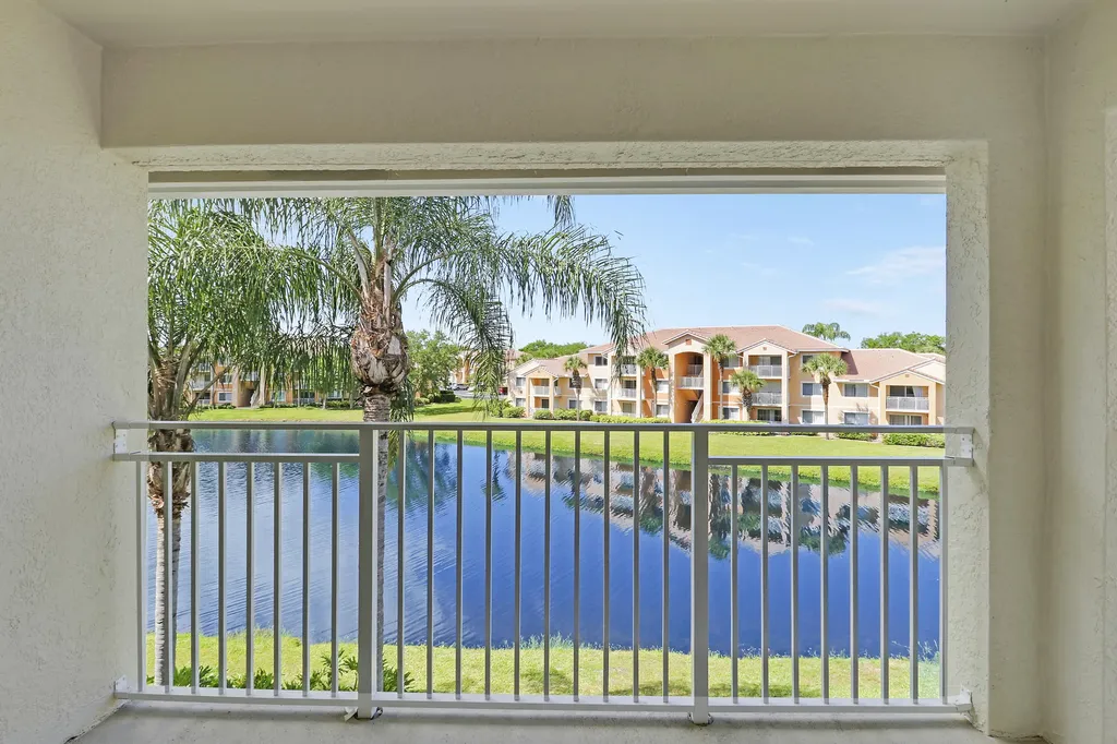 121 SW Palm Drive Port St Lucie FL 34986