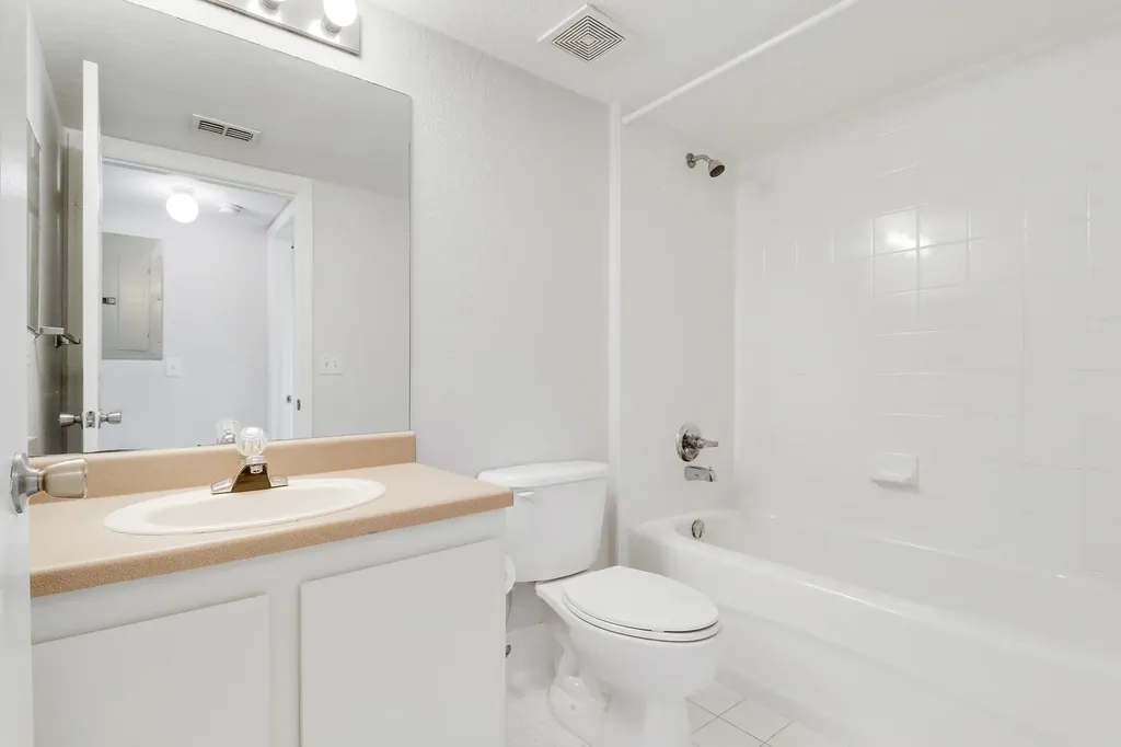 121 SW Palm Drive Port St Lucie FL 34986