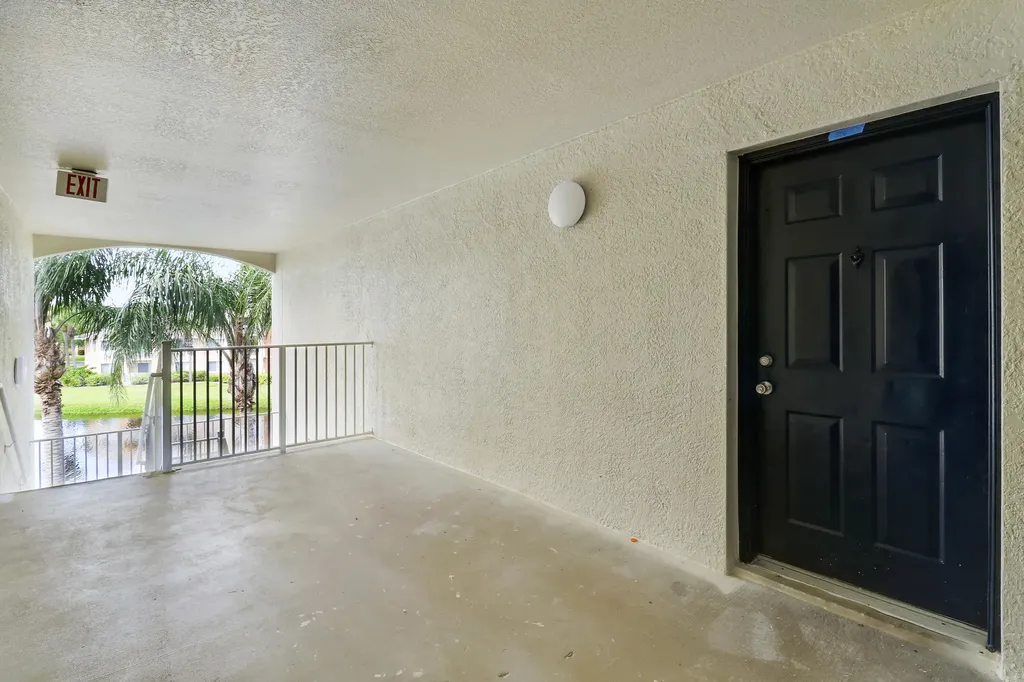 121 SW Palm Drive Port St Lucie FL 34986