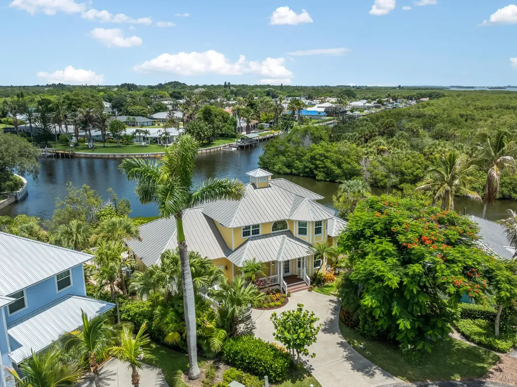 Vero Beach FL, 2165 6TH Court SE
