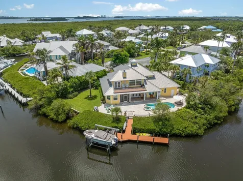 2165 6th Court SE Vero Beach FL 32962