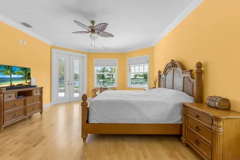2165 6th Court SE Vero Beach FL 32962