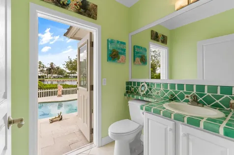 2165 6th Court SE Vero Beach FL 32962