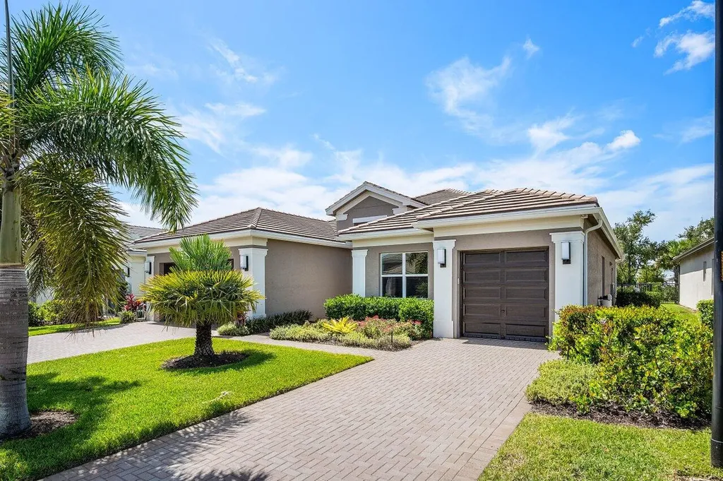 12818 SW Sea Goddess Lane Port St Lucie FL 34987