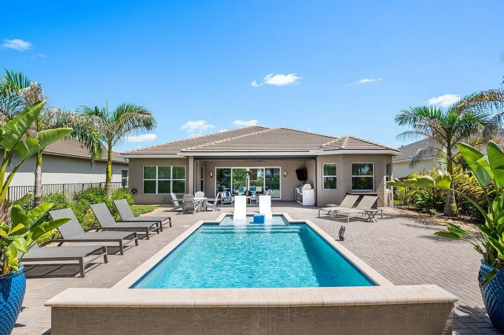 12818 SW Sea Goddess Lane Port St Lucie FL 34987