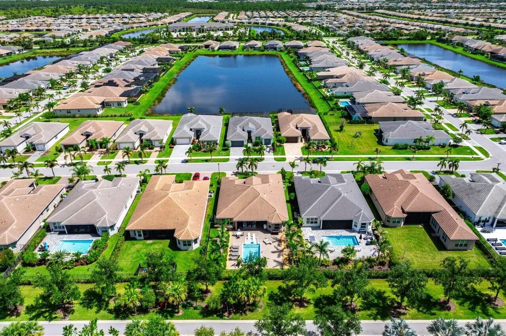 12818 SW Sea Goddess Lane Port St Lucie FL 34987