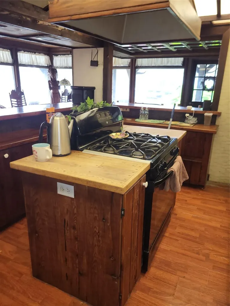 70 Tin House Cove Road Lorida FL 33857