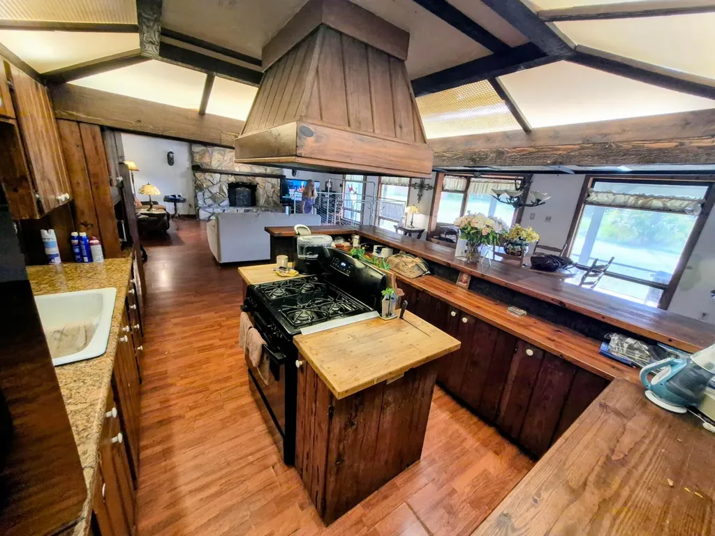 70 Tin House Cove Road Lorida FL 33857