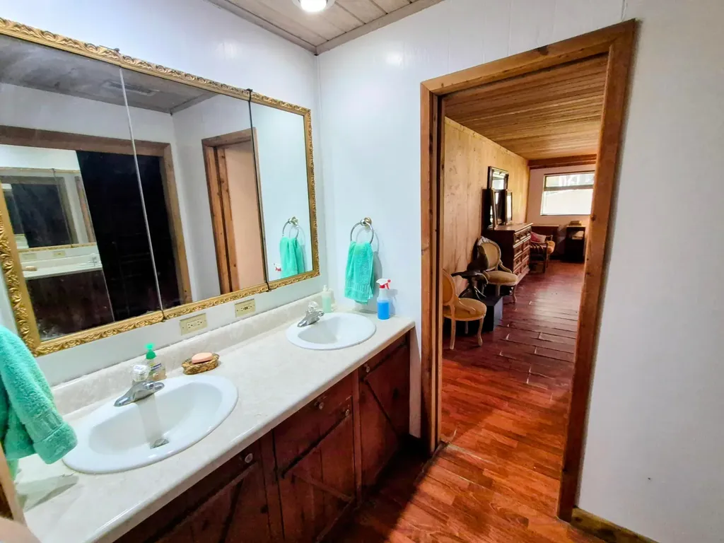 70 Tin House Cove Road Lorida FL 33857