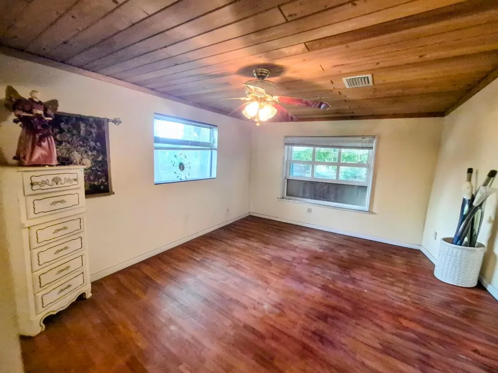 70 Tin House Cove Road Lorida FL 33857