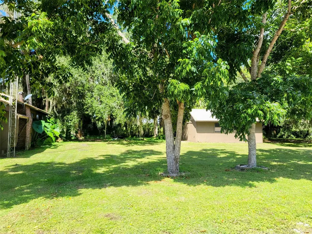 70 Tin House Cove Road Lorida FL 33857