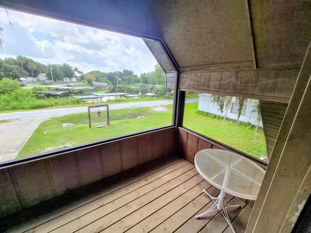 70 Tin House Cove Road Lorida FL 33857