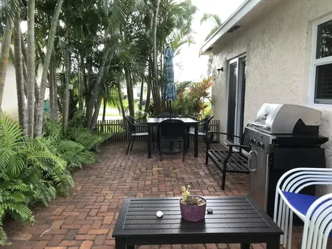 2122 E Ridge Circle E Boynton Beach FL 33435