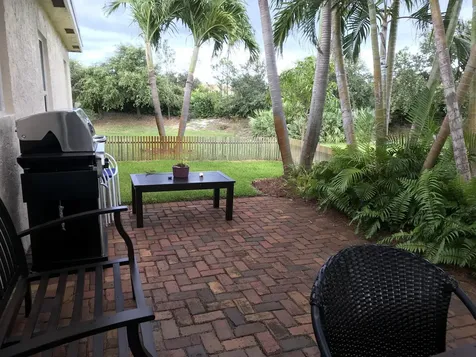 2122 E Ridge Circle E Boynton Beach FL 33435