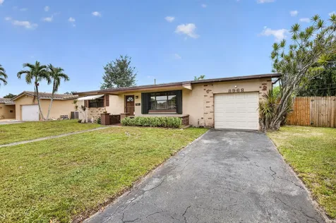 8968 SW 52nd Place Cooper City FL 33328