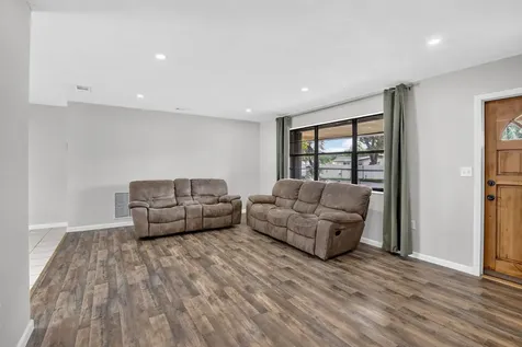 8968 SW 52nd Place Cooper City FL 33328
