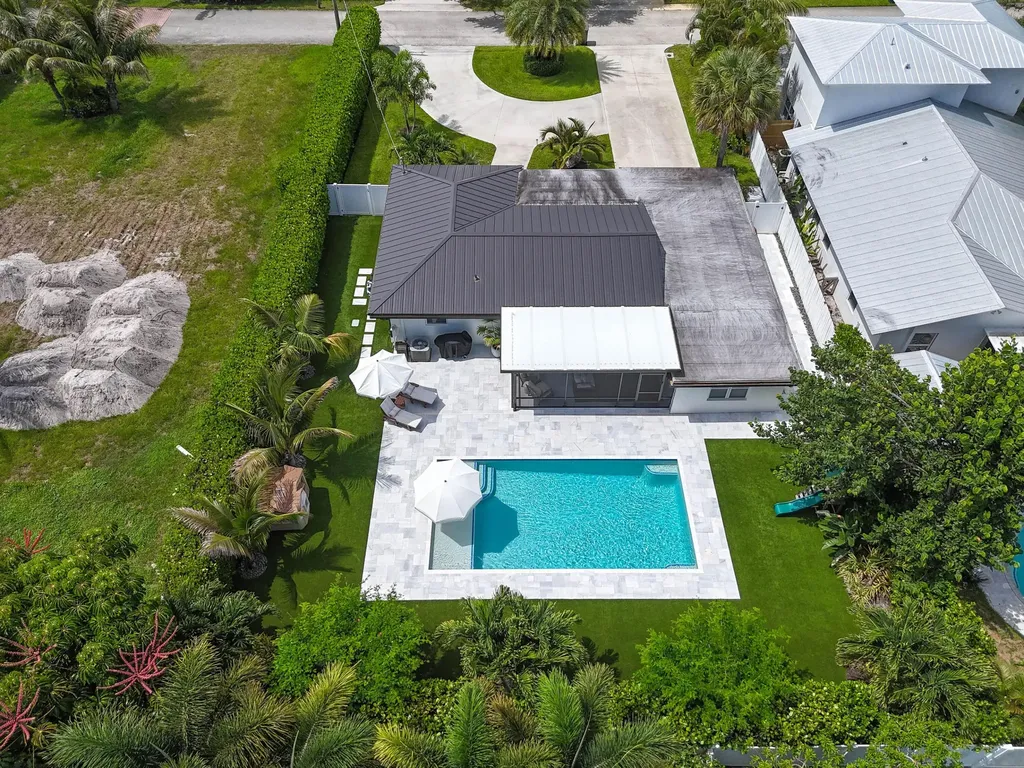 2427 Country Oaks Lane Palm Beach Gardens FL 33410