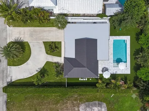 2427 Country Oaks Lane Palm Beach Gardens FL 33410