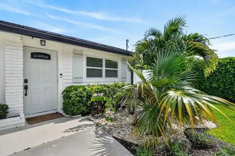 2427 Country Oaks Lane Palm Beach Gardens FL 33410
