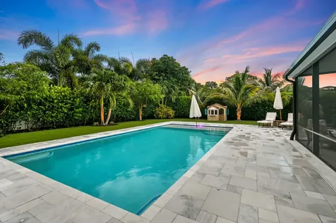 2427 Country Oaks Lane Palm Beach Gardens FL 33410