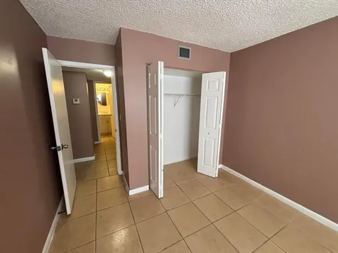 3710 NW 21st Street Lauderdale Lakes FL 33311