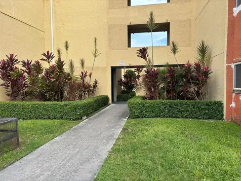 3710 NW 21st Street Lauderdale Lakes FL 33311